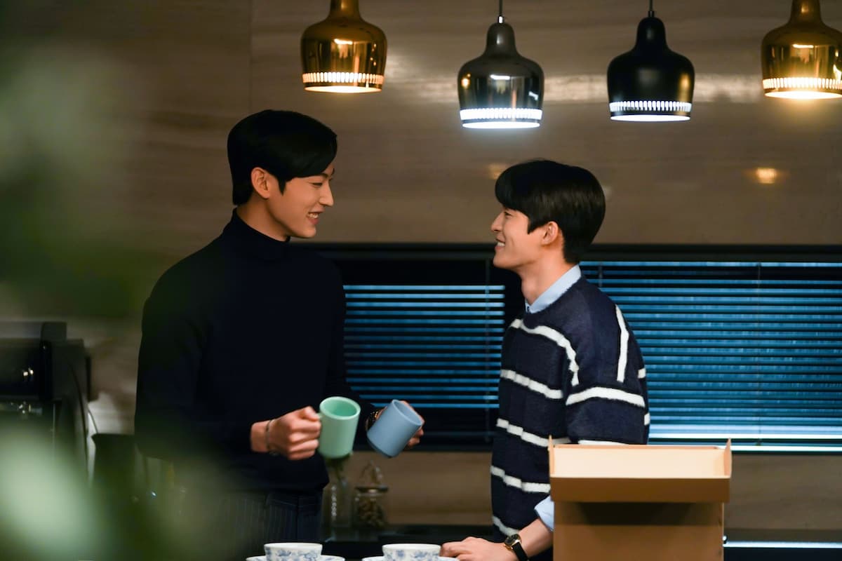 밥만 잘 사주는 이상한 이사님, 웹툰 원작 드라마, 웹툰 드라마화, bl 웹툰, bl 웹툰 드라마, bl 드라마